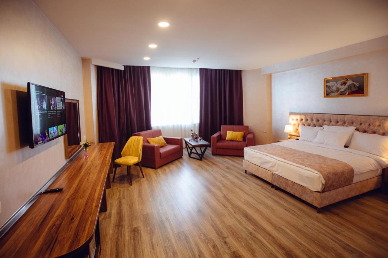 La Corne Hotel Баку Екстериор снимка