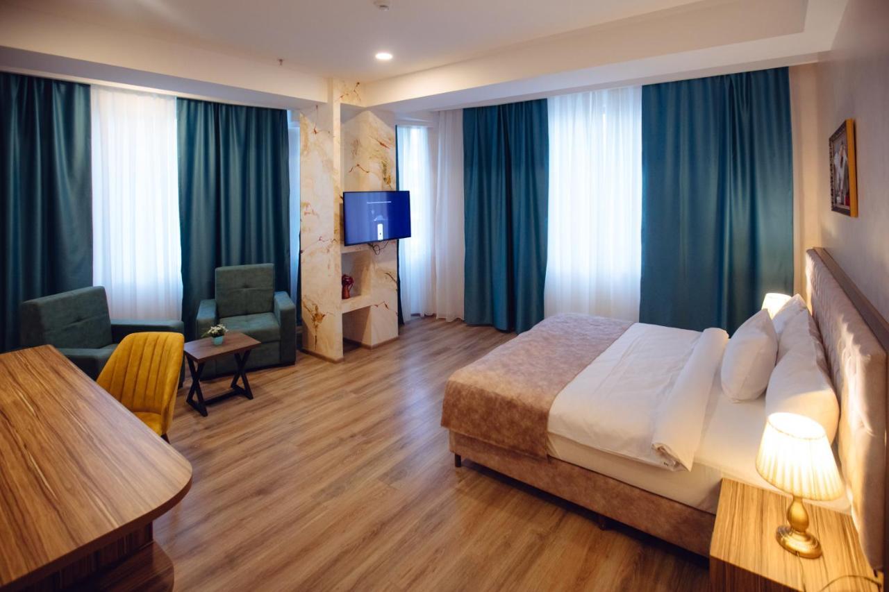 La Corne Hotel Баку Екстериор снимка