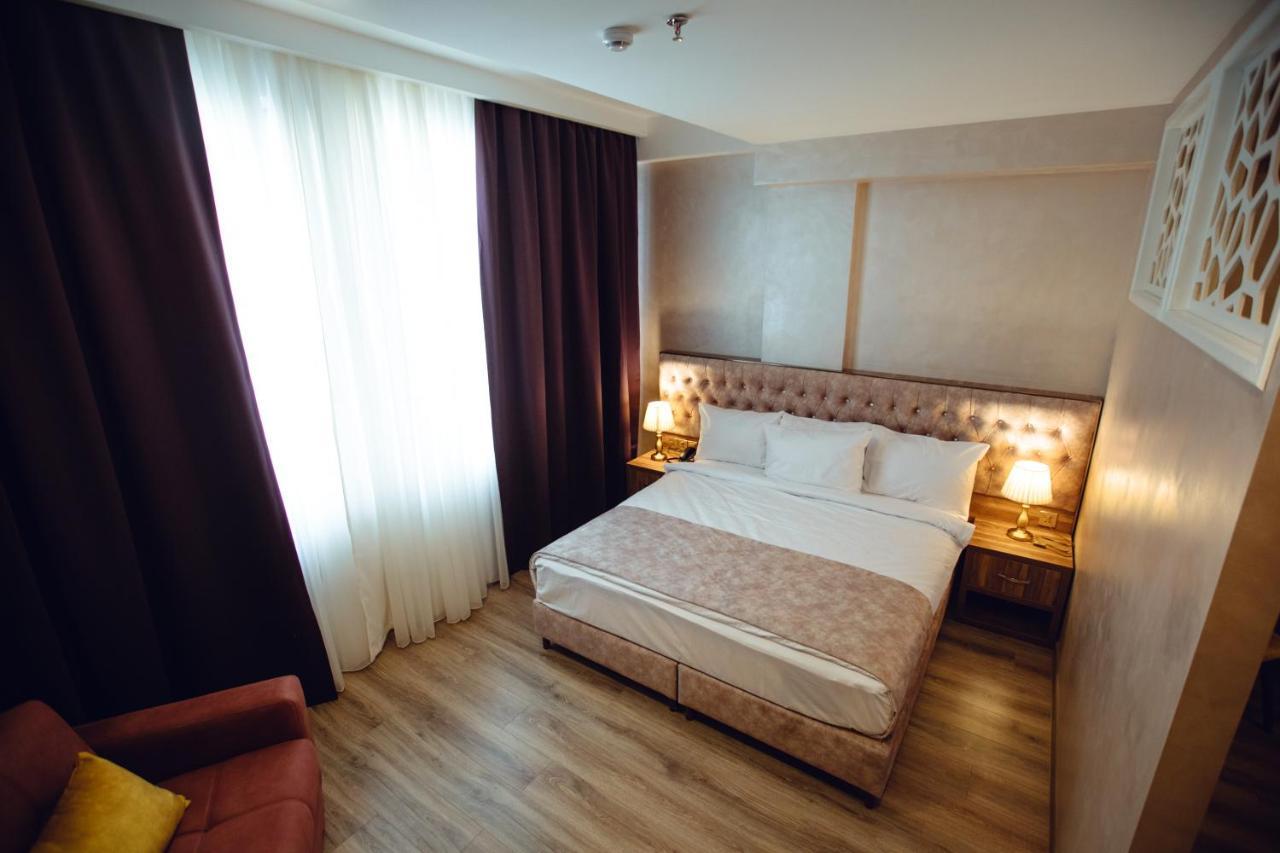 La Corne Hotel Баку Екстериор снимка