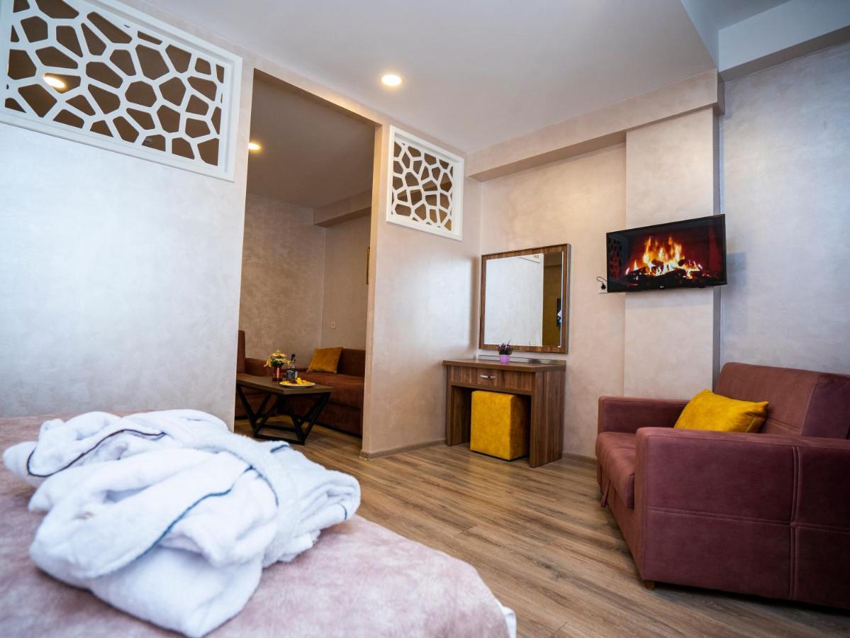 La Corne Hotel Баку Екстериор снимка